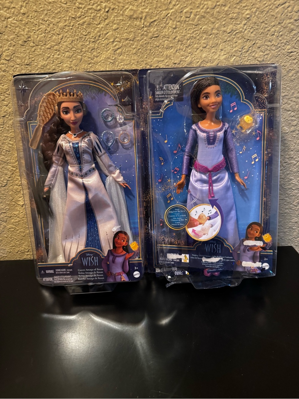 Disney Wish Singing Asha of Rosas & Star Figure Plus Queen Amaya Fashion Doll